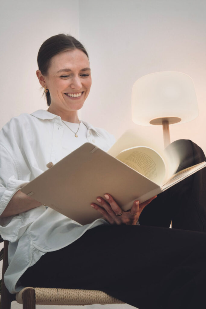 Jana Erlenkötter ist mit wortverliebt Rednerin für freie Trauungen in Köln Bielefeld Ostwestfalen OWL und ganz NRW