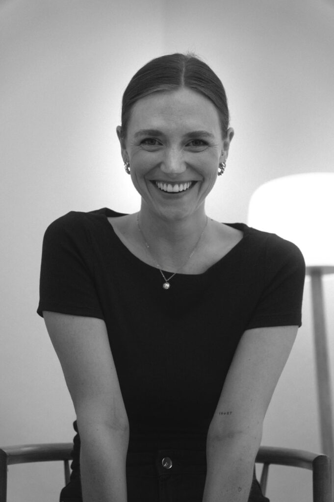 Lerne Jana Erlenkötter von wortverliebt kennen - Rednerin für freie Trauungen in Köln OWL und NRW